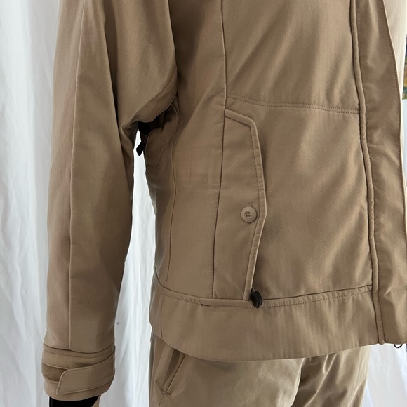 Like new 3-piece snowboard outfit. Highly technical, high quality, Size S. DEAL! - Picture 15 of 16